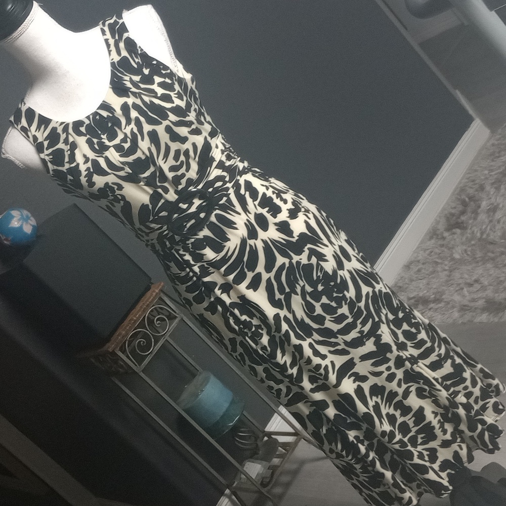 Elegant Black and Cream Floral Dress